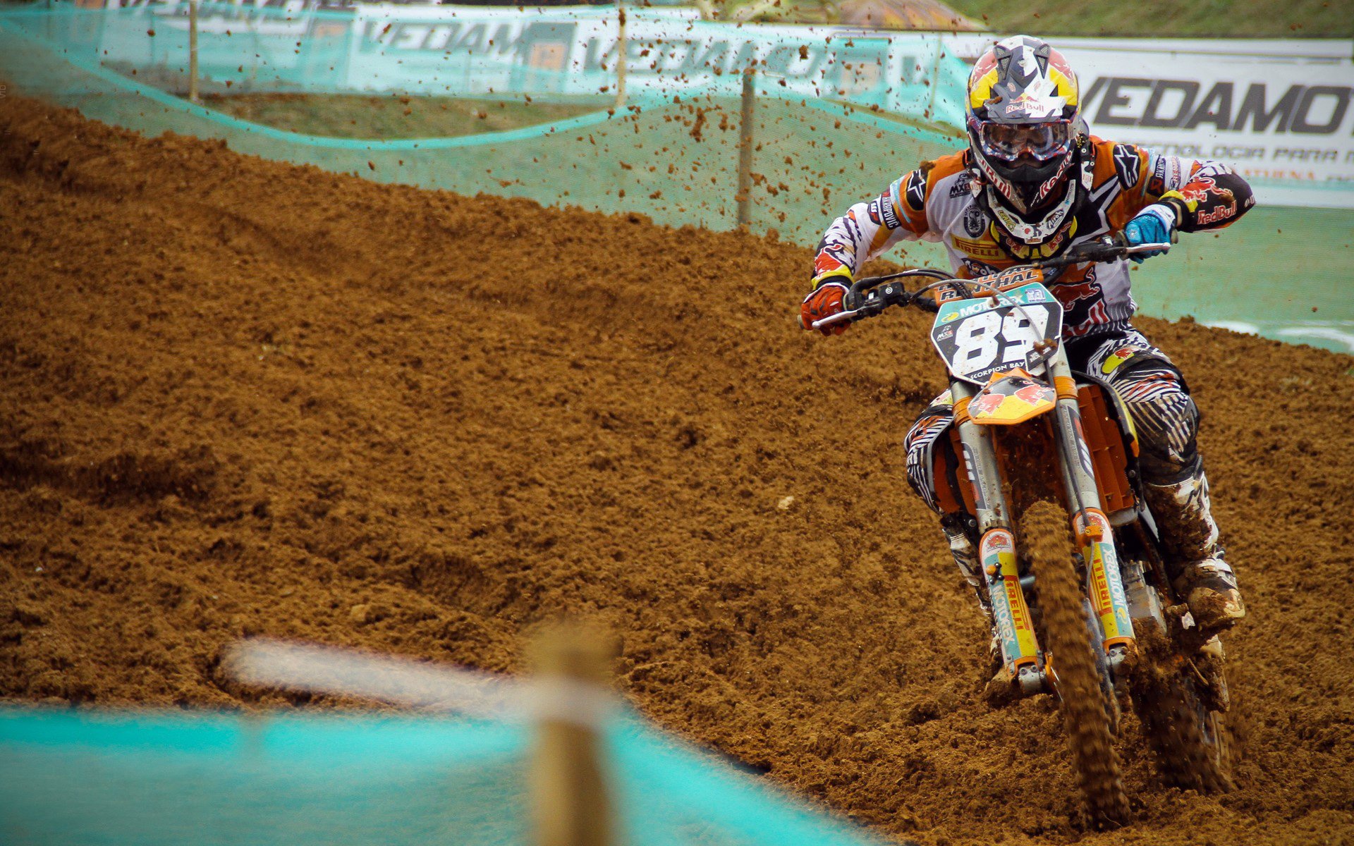 红牛车队在制造商积分榜上排名第一,红牛车队几个冠军